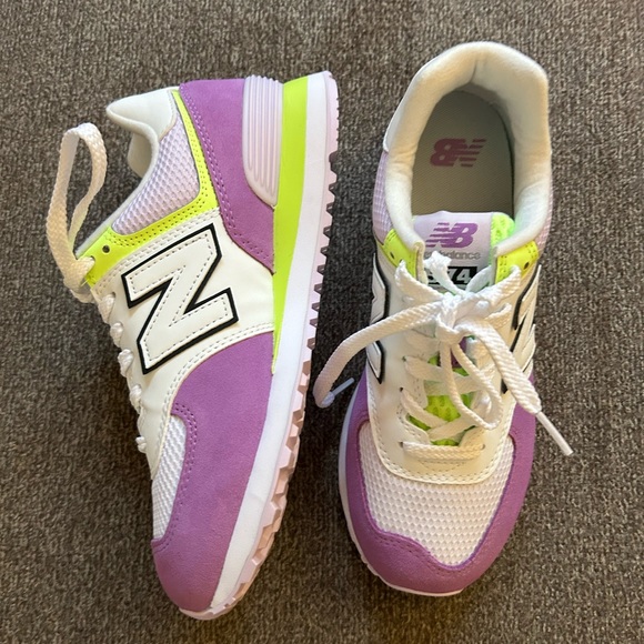 🍃🩶Brand New - New Balance 🩶🍃 - Picture 3 of 6